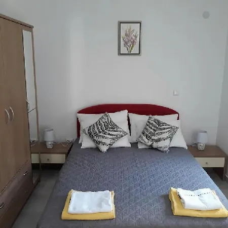 Studio Garden - Studio With Terrace Apartment *
